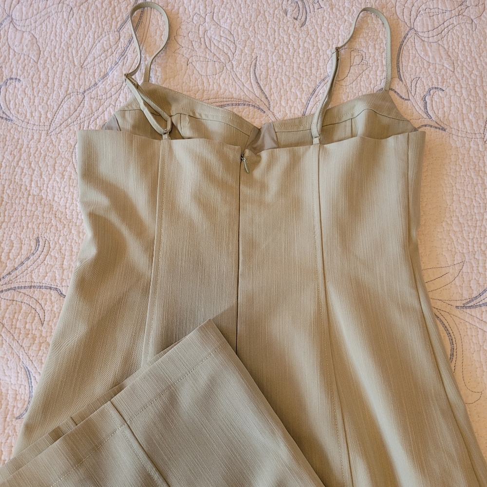 Emory Park Green Dress with Flowy Silhouette - Picture 3 of 9